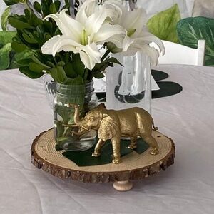 2 Natural wood slices